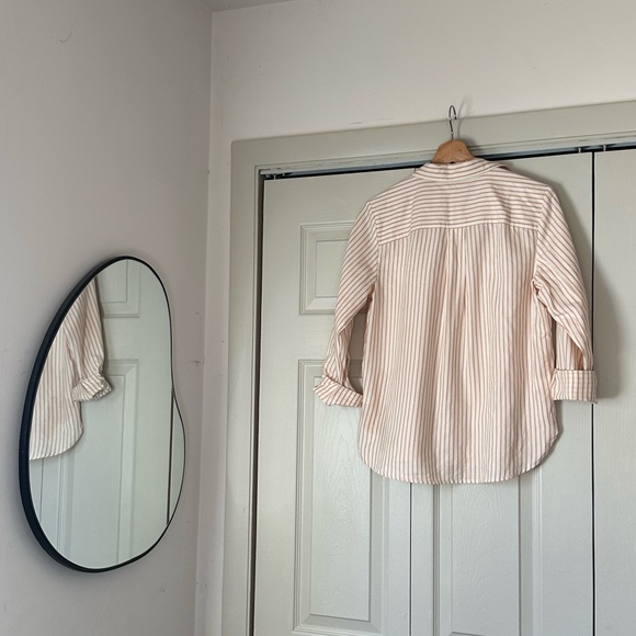 NWT LOFT Striped Button-Down Shirt in Peach and White - Picture 2 of 3